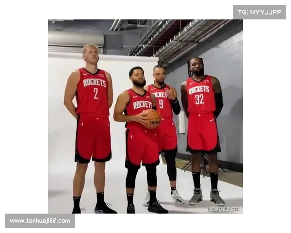 以NBA经验老将为核心打造球队新策略 聚焦经验与年轻球员融合的成功路径 以NBA经验老将为核心打造球队新策略 聚焦经验与年轻球员融合的成功路径